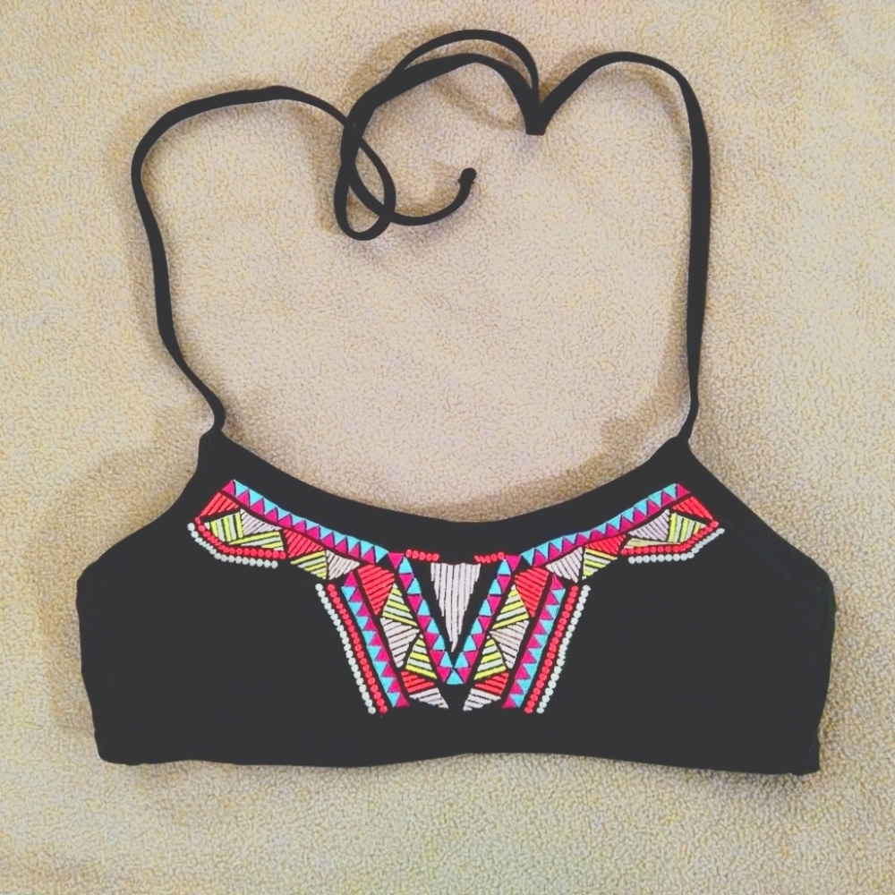 Xhileration bikini top